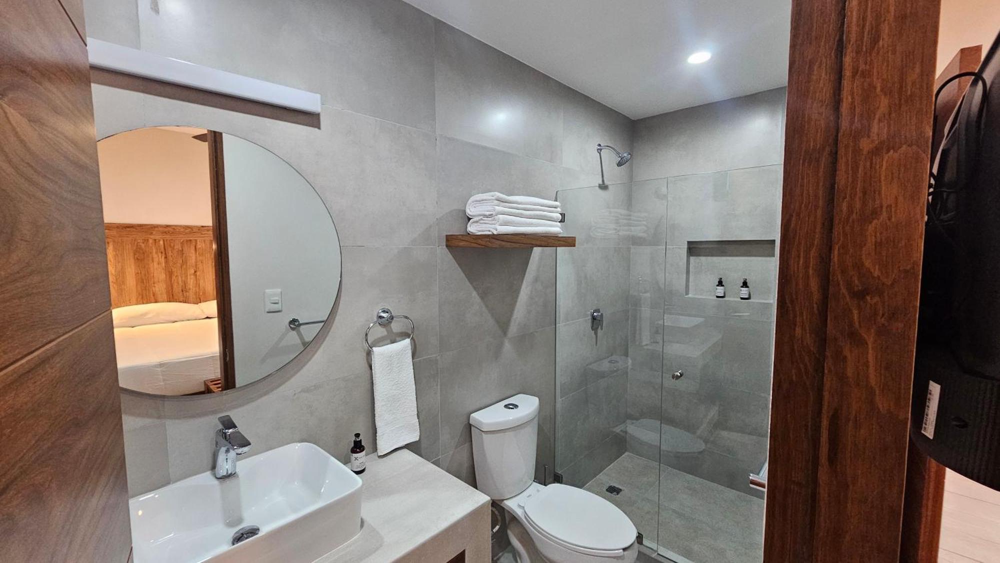 Xoza Hotel Urban Escape Канкун Экстерьер фото
