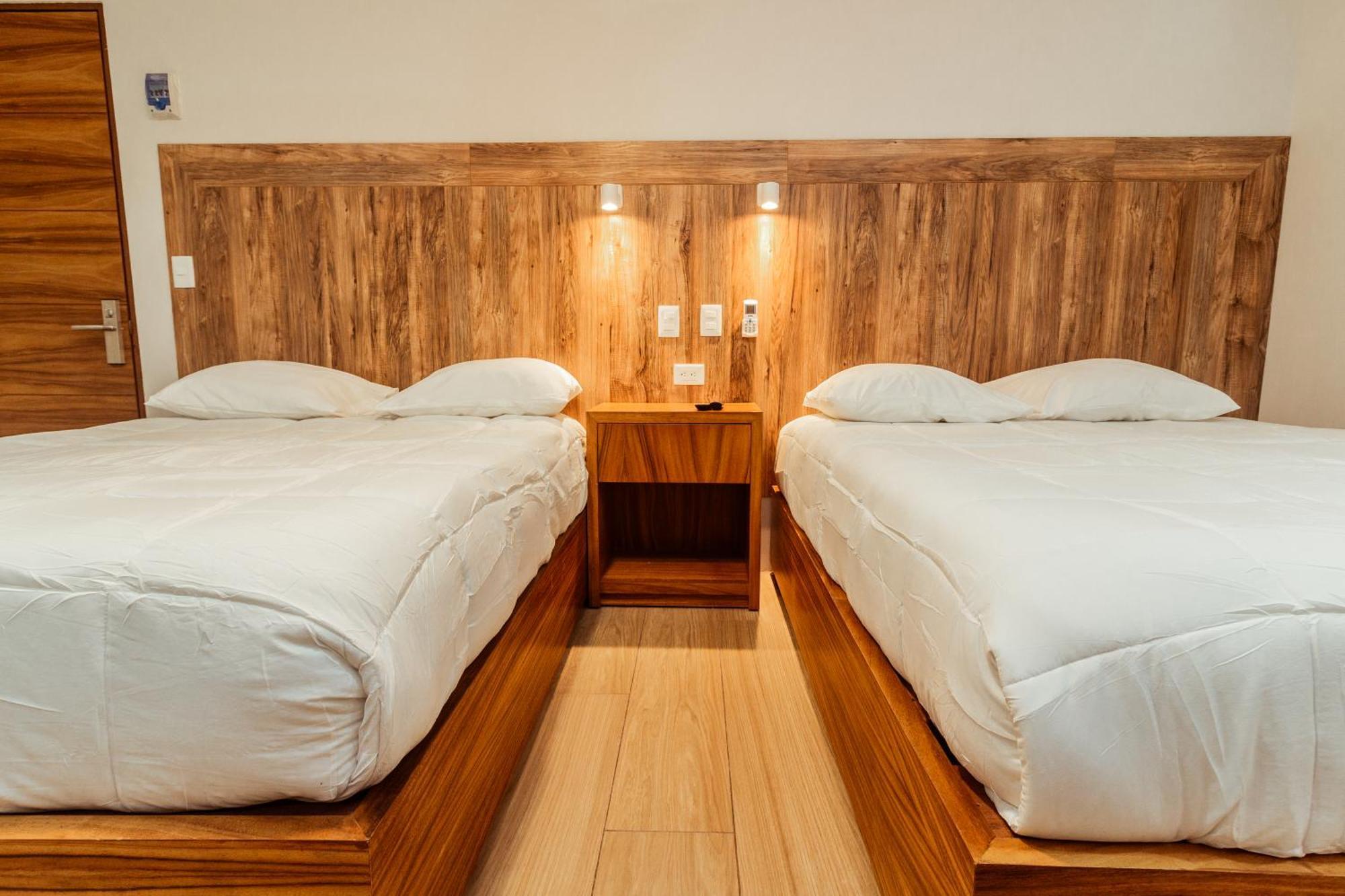 Xoza Hotel Urban Escape Канкун Экстерьер фото